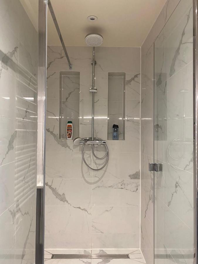 Super Appartement Refait A Neuf Beaucoup De Charme Boulogne-Billancourt Exterior foto